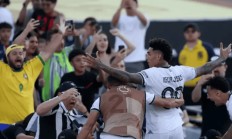  哈兰德爆冷击败巴黎圣日耳曼，精彩发挥引爆全场！